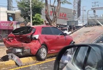 Chofer con conducta extraña provoca un fuerte accidente en Culiacán 
