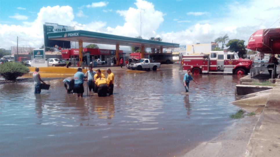 Colonias de Los Mochis en riesgo de inundarse tras pronóstico de lluvias
