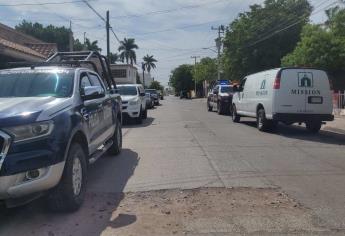 Mujer muere de un infarto en la banqueta, a metros de su casa en Los Mochis