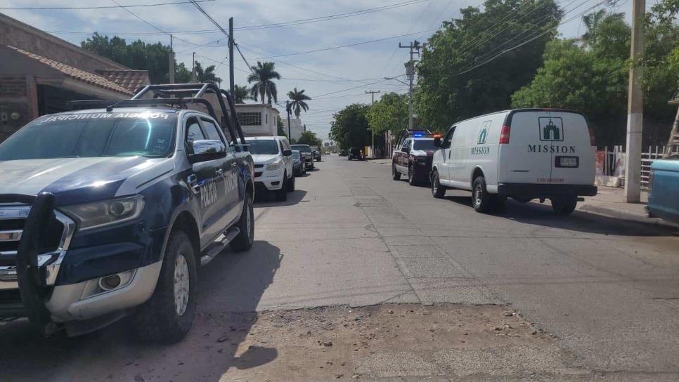 Mujer muere de un infarto en la banqueta, a metros de su casa en Los Mochis