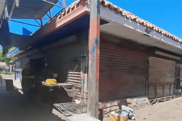 Estos mercados de Los Mochis llevan años olvidados y abandonados Estos mercados de Los Mochis llevan años olvidados y abandonados