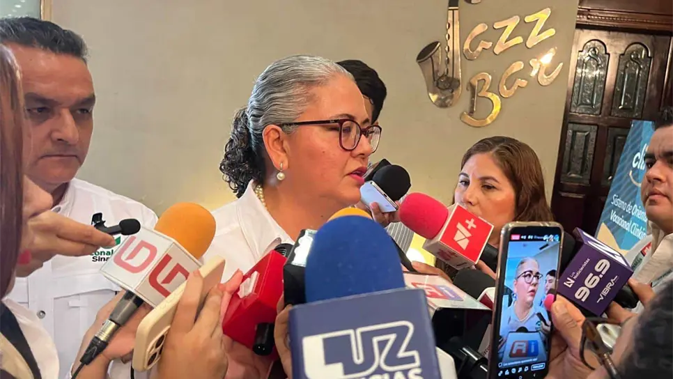 Graciela Domínguez compareciendo ante los medios. FOTO: Luz Noticias