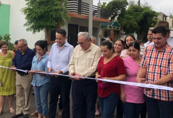 Rocha Moya entrega obras de pavimentación y reencarpetado en Guamúchil