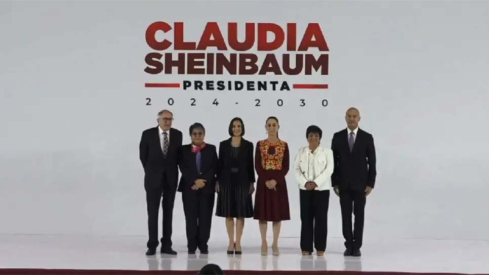 Los nuevos funcionarios.