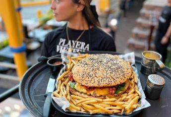 ¿Mazatlán tiene la hamburguesa más grande de México?