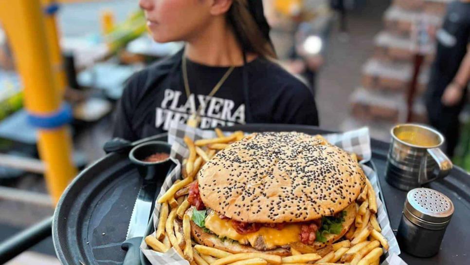 ¿Mazatlán tiene la hamburguesa más grande de México?