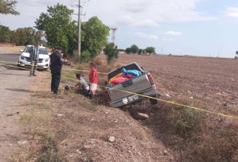 Conductor muere al sufrir una salida de camino en Guasave