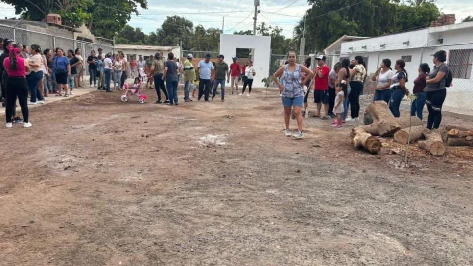 Vecinos de El Guayabo protestan porque quieren quitarles los terrenos del kinder