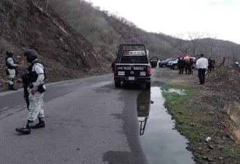 Sujetos armados rematan a paciente herido a bordo de una ambulancia y balean a un paramédico