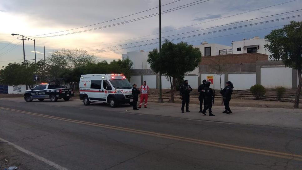 Atacan a balazos ambulancia que trasladaba a un herido de bala a Culiacán