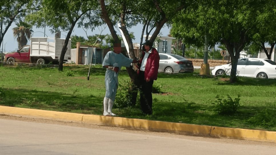 Paciente se escapa de hospital con todo y suero y huye en camión