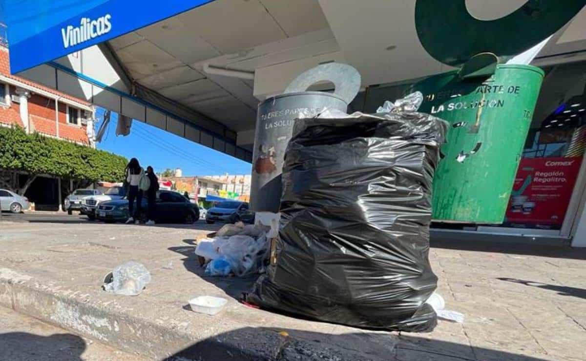 Los Mochis se inunda, pero de basura, Servicios Públicos carece de personal