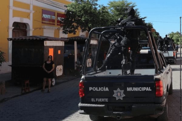 Caen policías de El Fuerte; fueron víctimas de extorsión