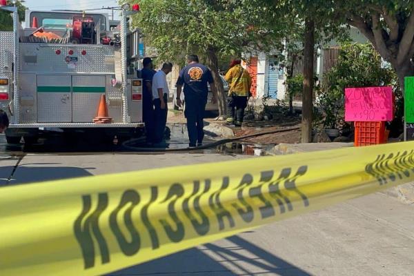 Se incendia un domicilio en Culiacancito y una mujer resulta lesionada