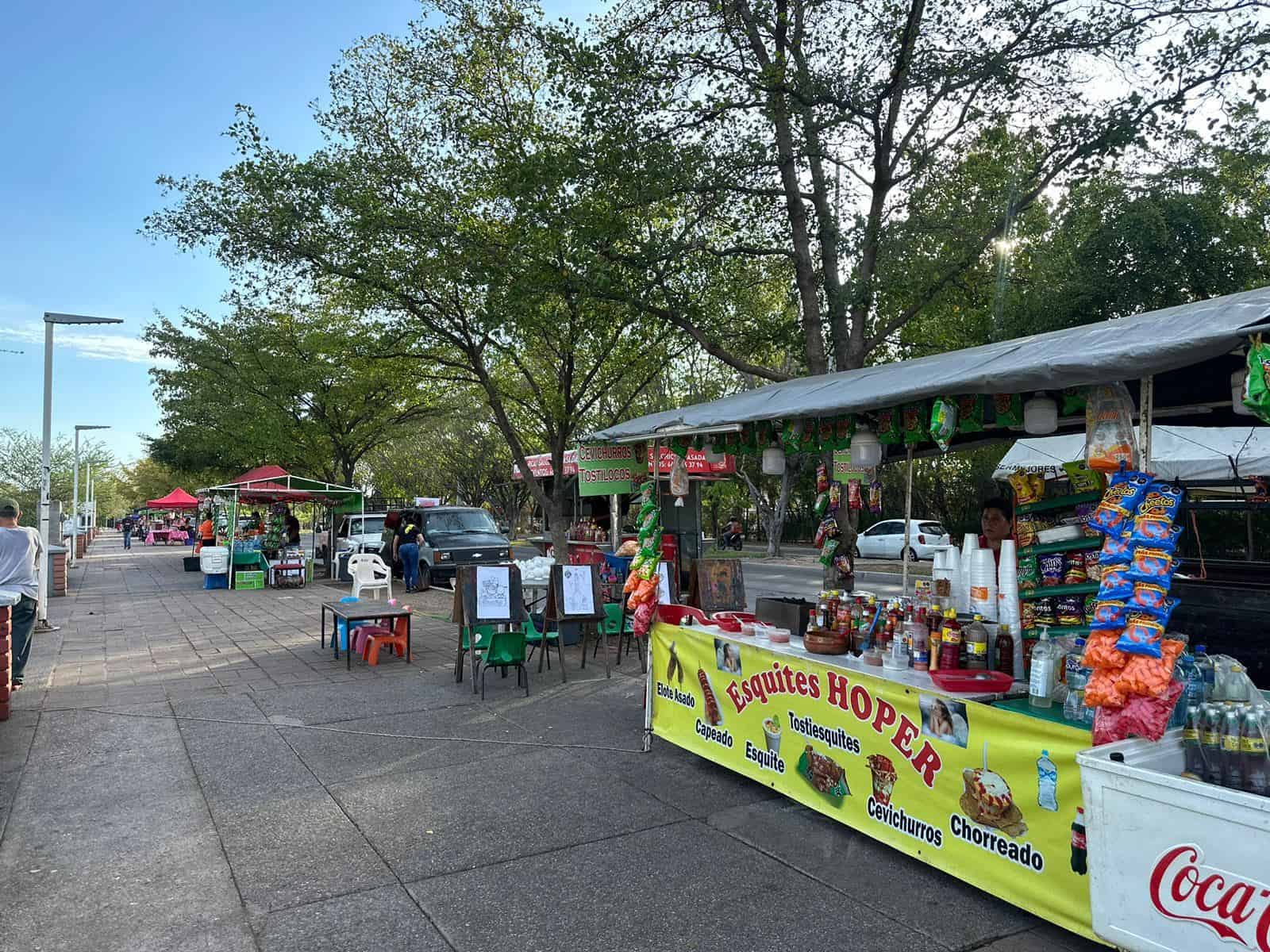 ¡Vamos a maleconear! Conoce el malecón gastronómico de Culiacán