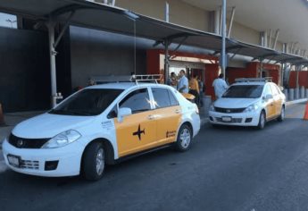 ¿Cuánto cuesta un taxi del aeropuerto a la Zona Dorada de Mazatlán?