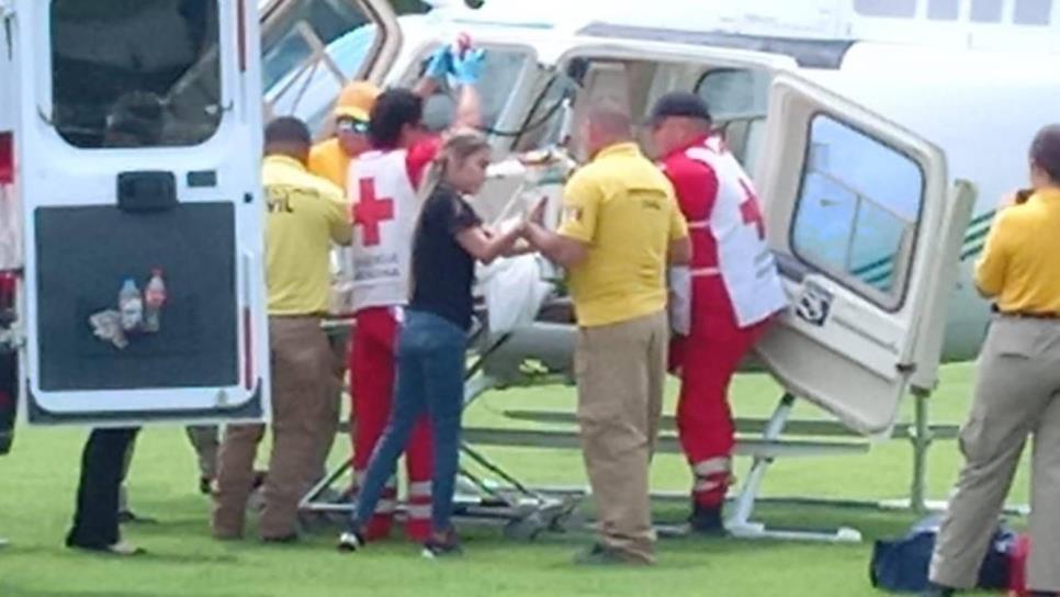 Trasladan en helicóptero a Culiacán a menor herido en accidente en El Rosario