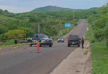 Fuerte accidente en carretera Los Mochis-Choix deja un muerto tras ser embestido por dos autos