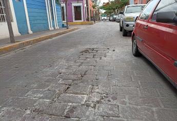 ¿Son las más bonitas? Calles del Centro Histórico de Mazatlán lucen con baches