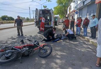 Muere motociclista arrollado por un tráiler al intentar cruzar sin precaución en Los Mochis