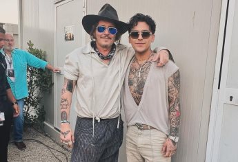 El «Nodalverso» existe: Christian Nodal publica foto con Johhny Depp