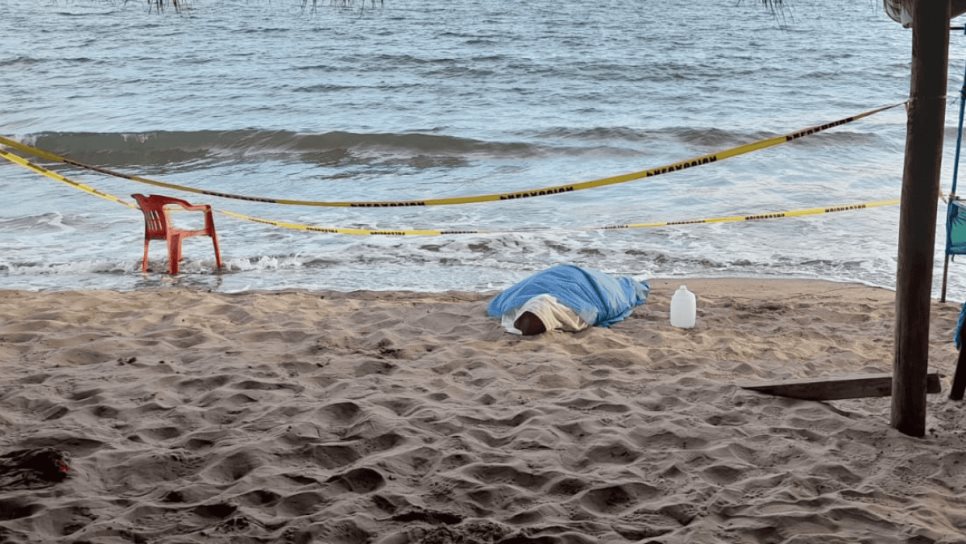 Turista muere ahogado en la playa El Maviri, Ahome 