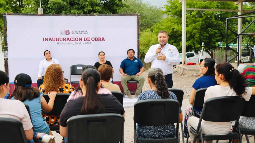 Alcalde de Badiraguato entrega alumbrado en la comunidad de La Jurisdicción