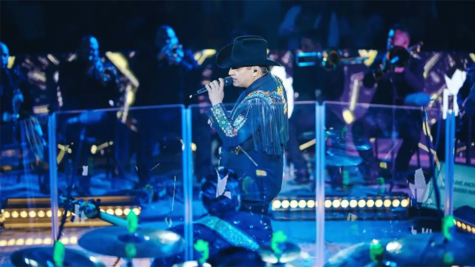 FOTO: Julión Álvarez en concierto.