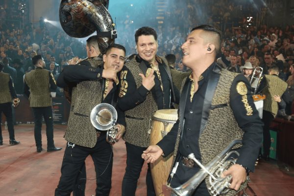 Vocalista de Banda MS trabajó cargando bocinas en otra agrupación a inicios de su carrera | VIDEO