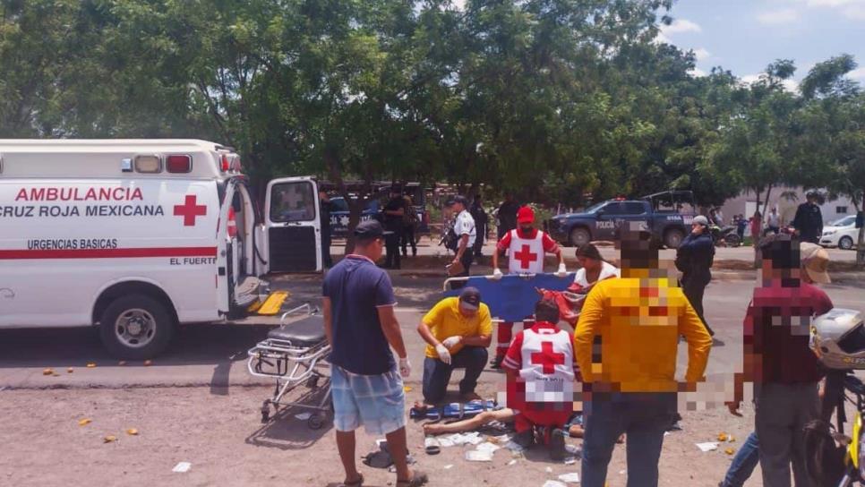 Motociclista arrolla a peatón en Vinaterías, El Fuerte; ambos resultan gravemente heridos