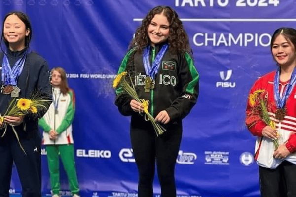 Ella es Aylin Cuevas, la sinaloense que rompió 3 récords mundiales en powerlifting
