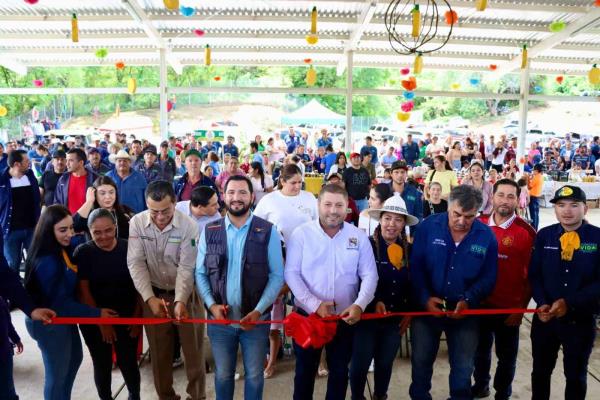 Alcalde de Badiraguato inaugura la Segunda Feria del Mango 2024; destaca el programa «Sembrando Vida»