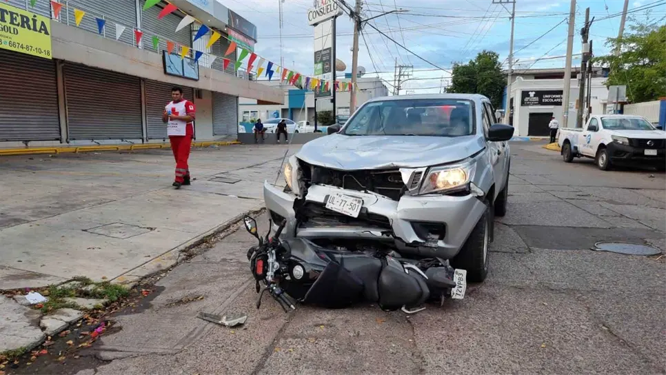 El motociclista fue trasladado al hospital. FOTO: Luz Noticias