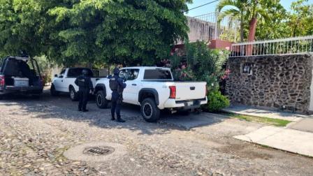 Policías Estatales del Grupo Élite recuperan en Culiacán camioneta robada en Estados Unidos