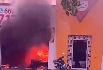 Se incendia famosa pizzería en la colonia Las Quintas de Culiacán