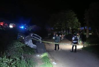 Muere vecino de Badiraguato tras volcadura en Alcoyonqui, Sanalona
