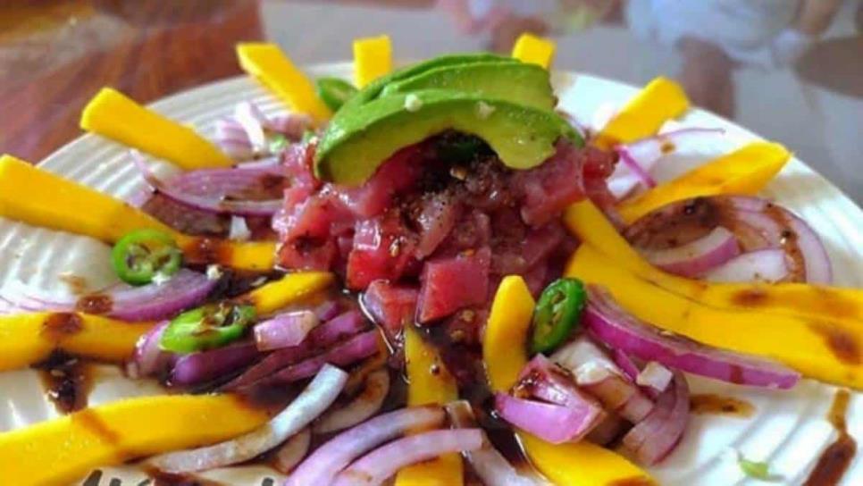 Este ceviche de atún con mango es la receta ideal para preparar un domingo en verano