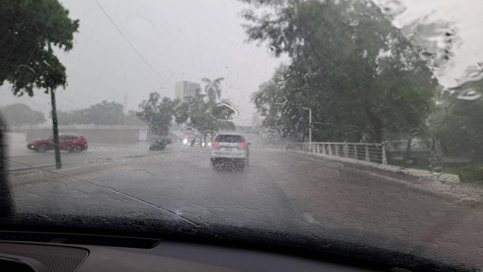 ¡Se cumple el pronóstico! Fuertes lluvias sorprenden a Culiacán