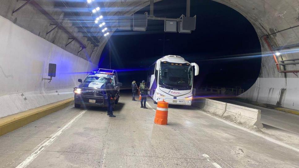 Secretaría de Seguridad de Durango instala retén de revisión cerca del Puente Baluarte