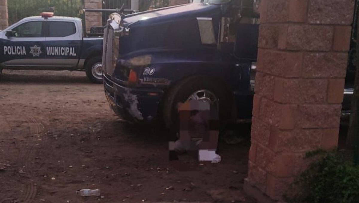 El hombre estaba recargado sobre una llanta. FOTO: Cortesía