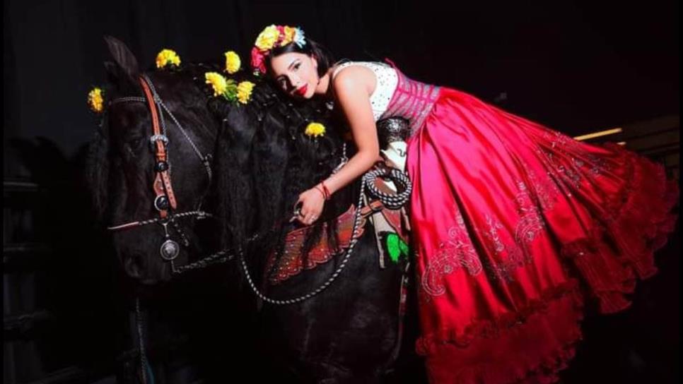 Ángela Aguilar y Pepe Aguilar por confirmar su participación en la fiesta del grito de independencia en Culiacán 