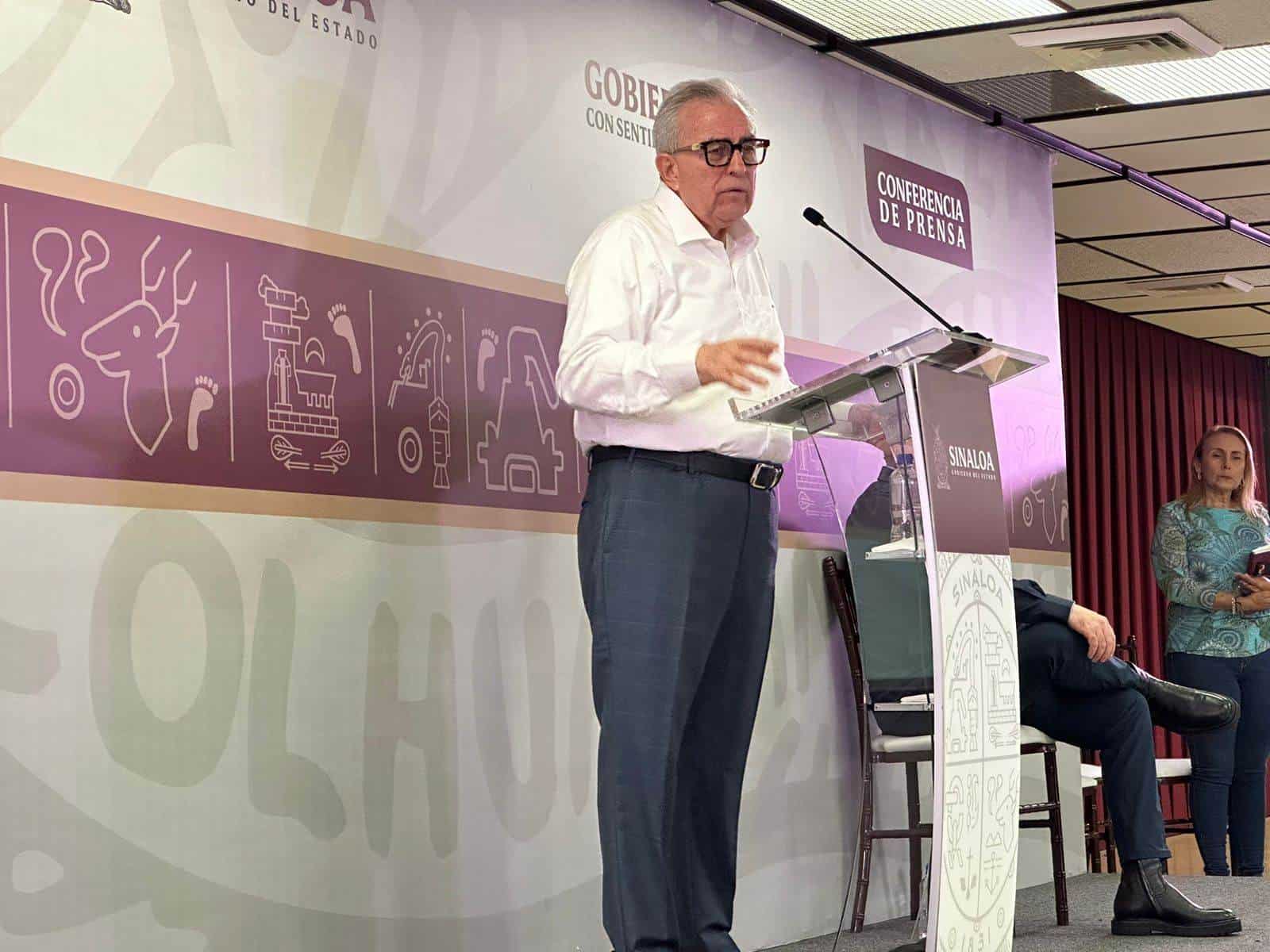 ”No hagan grilla barata”: Rocha responde a supuesto rumor de su salida como Gobernador de Sinaloa 