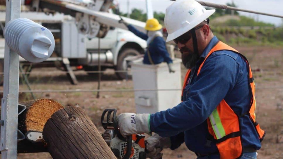 CFE restaura el 71% del suministro eléctrico tras fuertes lluvias en Sinaloa y Sonora 