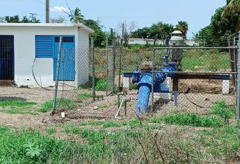 Se mantienen los trabajos para restablecer los servicios de luz y agua en Navolato