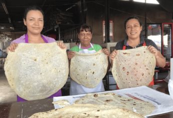 Así hacen las tortillas de harina sobaqueras en Sonora | VIDEO