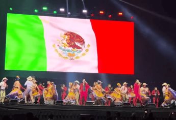 Bajan del escenario a la Banda El Recodo en festival de Colombia