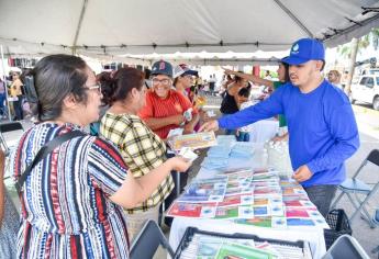 Niños y niñas de Ahome reciben útiles escolares gratuitos