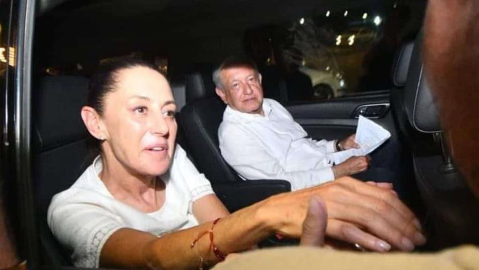 AMLO y Claudia Sheinbaum ya están en Mazatlán; mañana tienen gira por El Rosario 