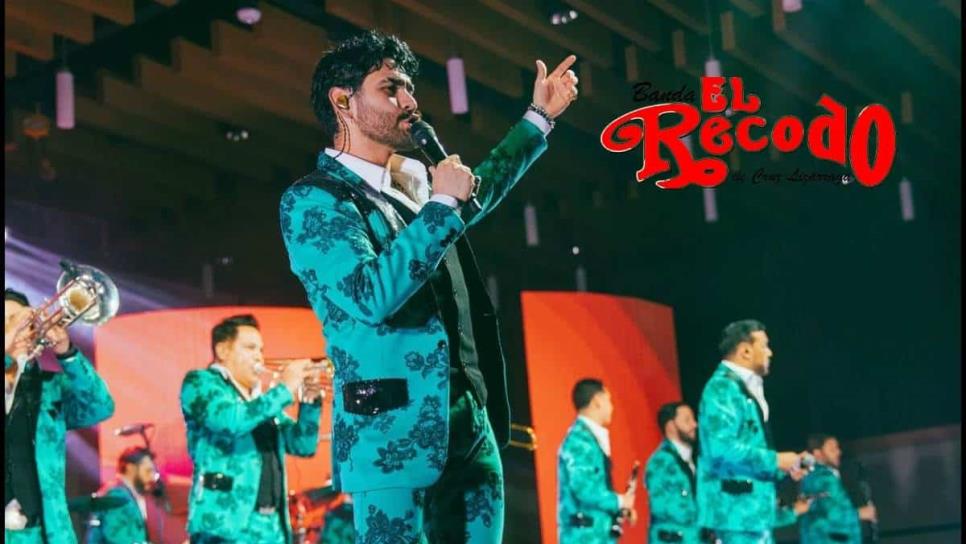 ¿Cuánto cuesta contratar a la Banda El Recodo para un baile en México?