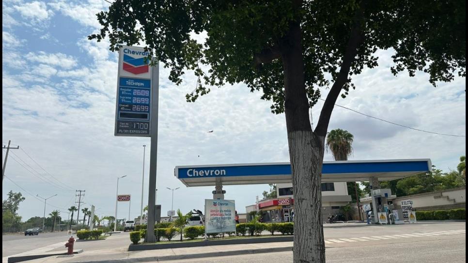 Regreso a clases con gasolinazo en Los Mochis 